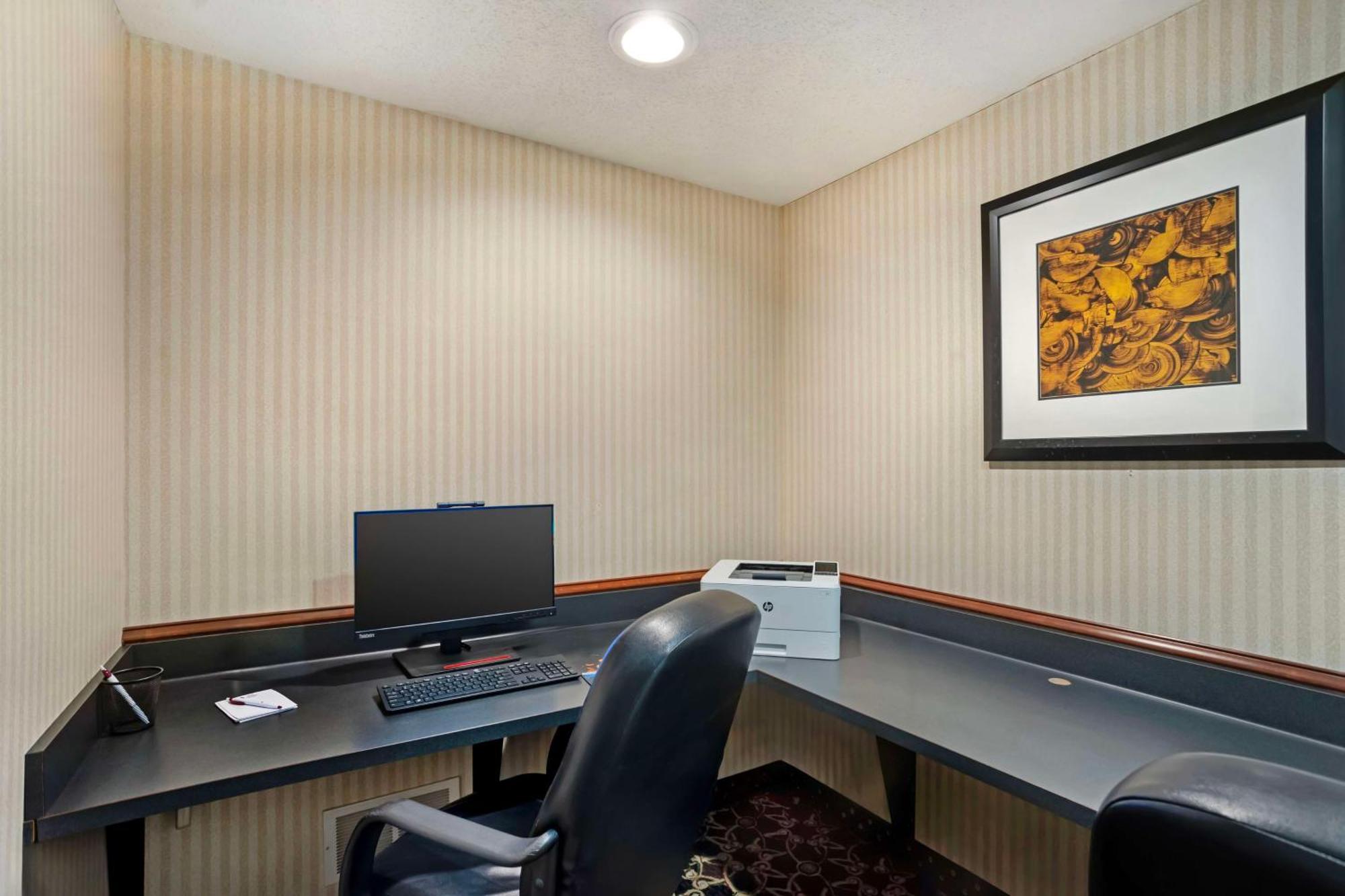 Best Western Plus Клиърфийлд Екстериор снимка