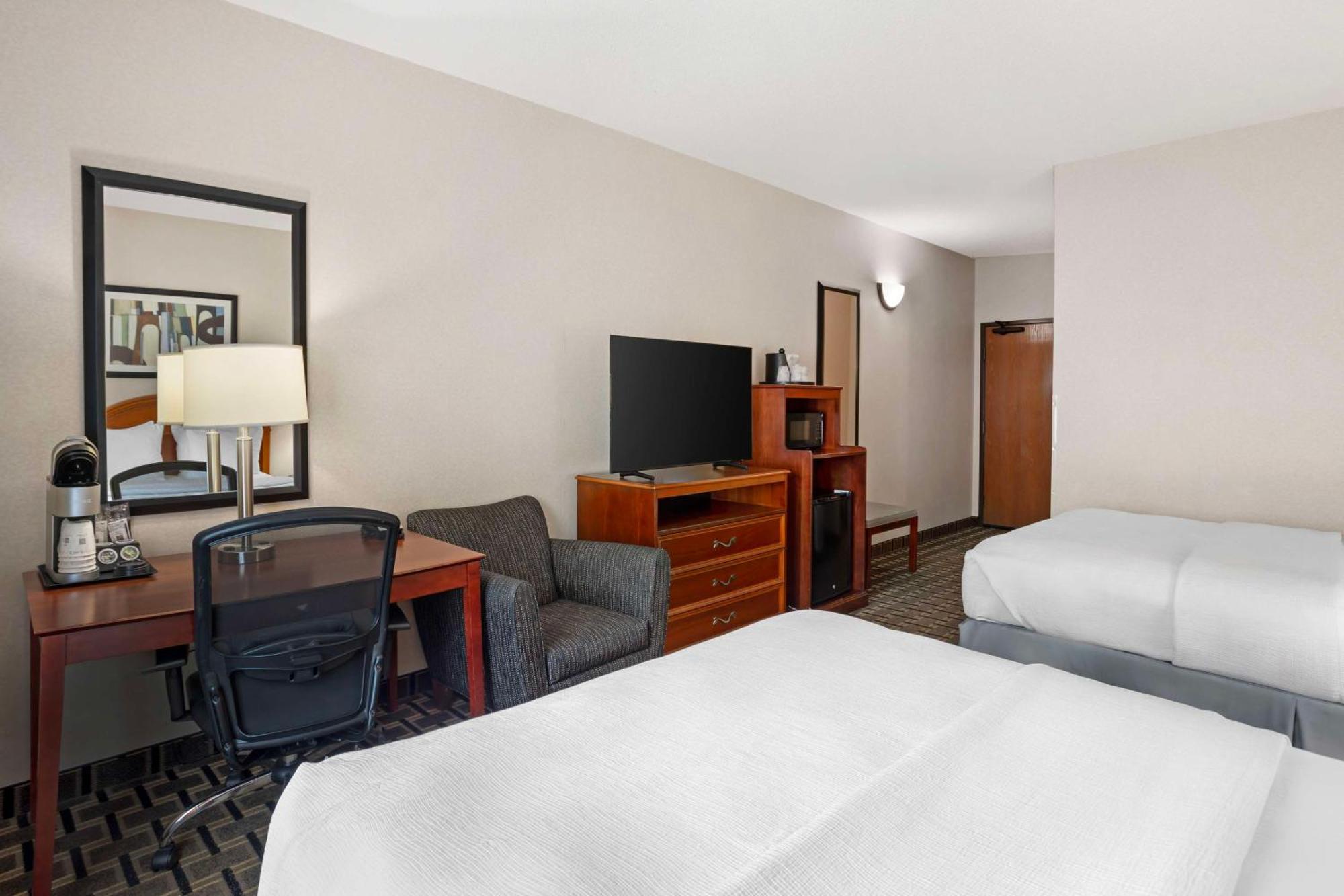 Best Western Plus Клиърфийлд Екстериор снимка