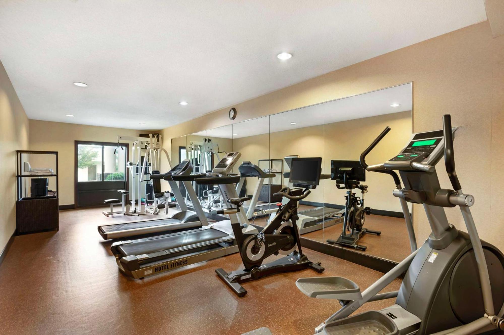 Best Western Plus Клиърфийлд Екстериор снимка